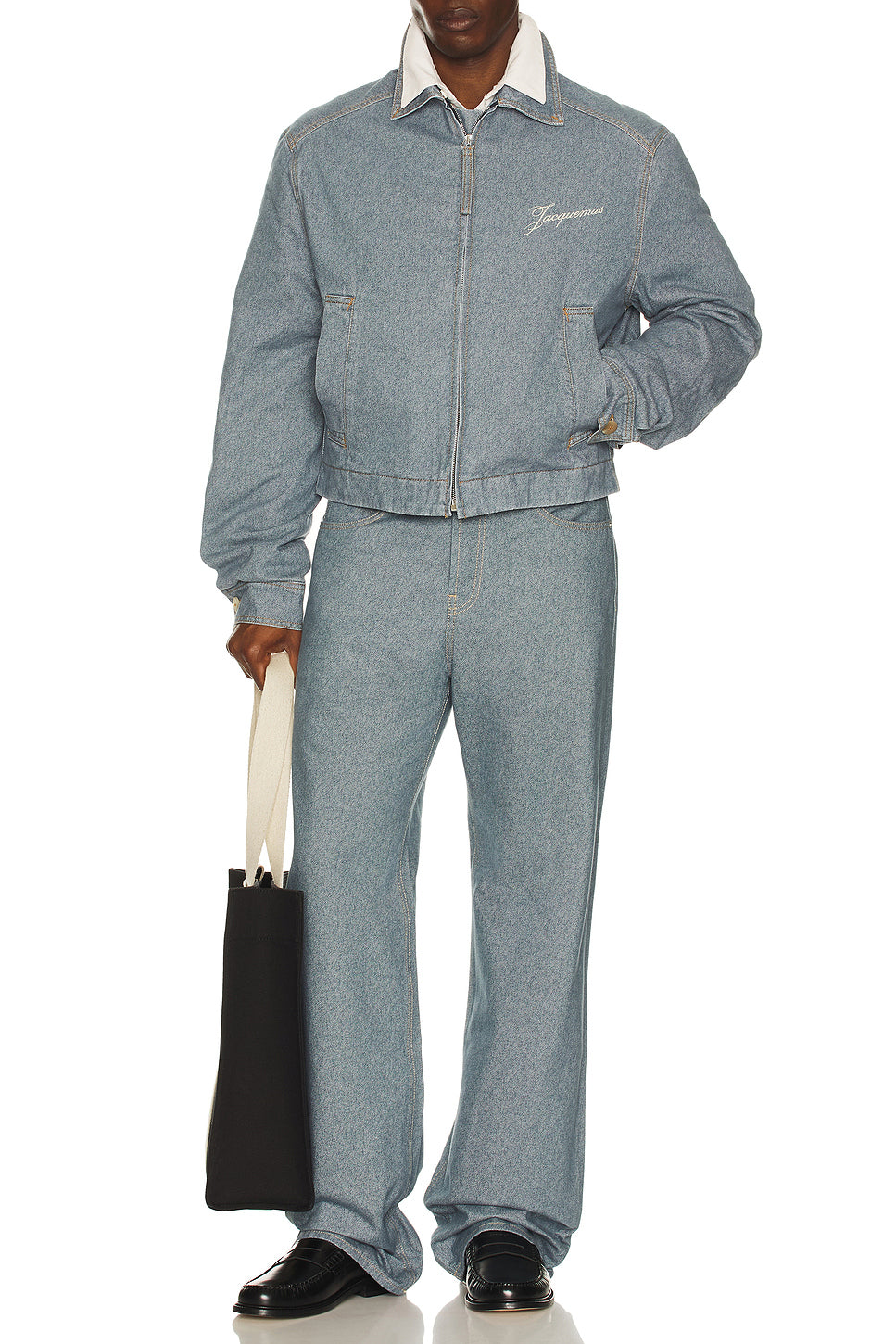 Le Veste De-nimes Canevas