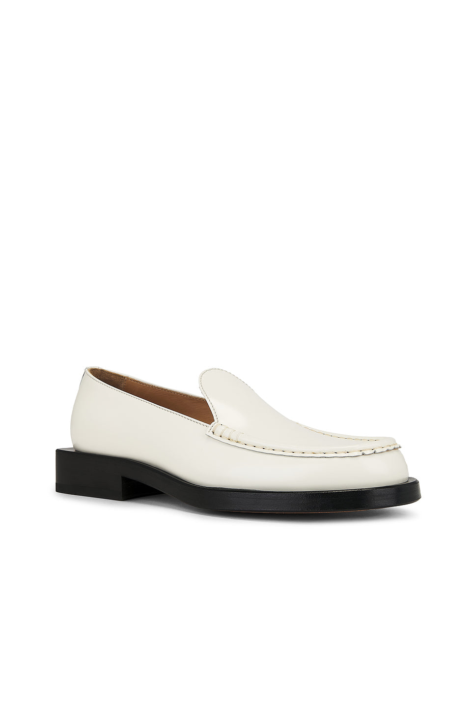 Les Mocassins