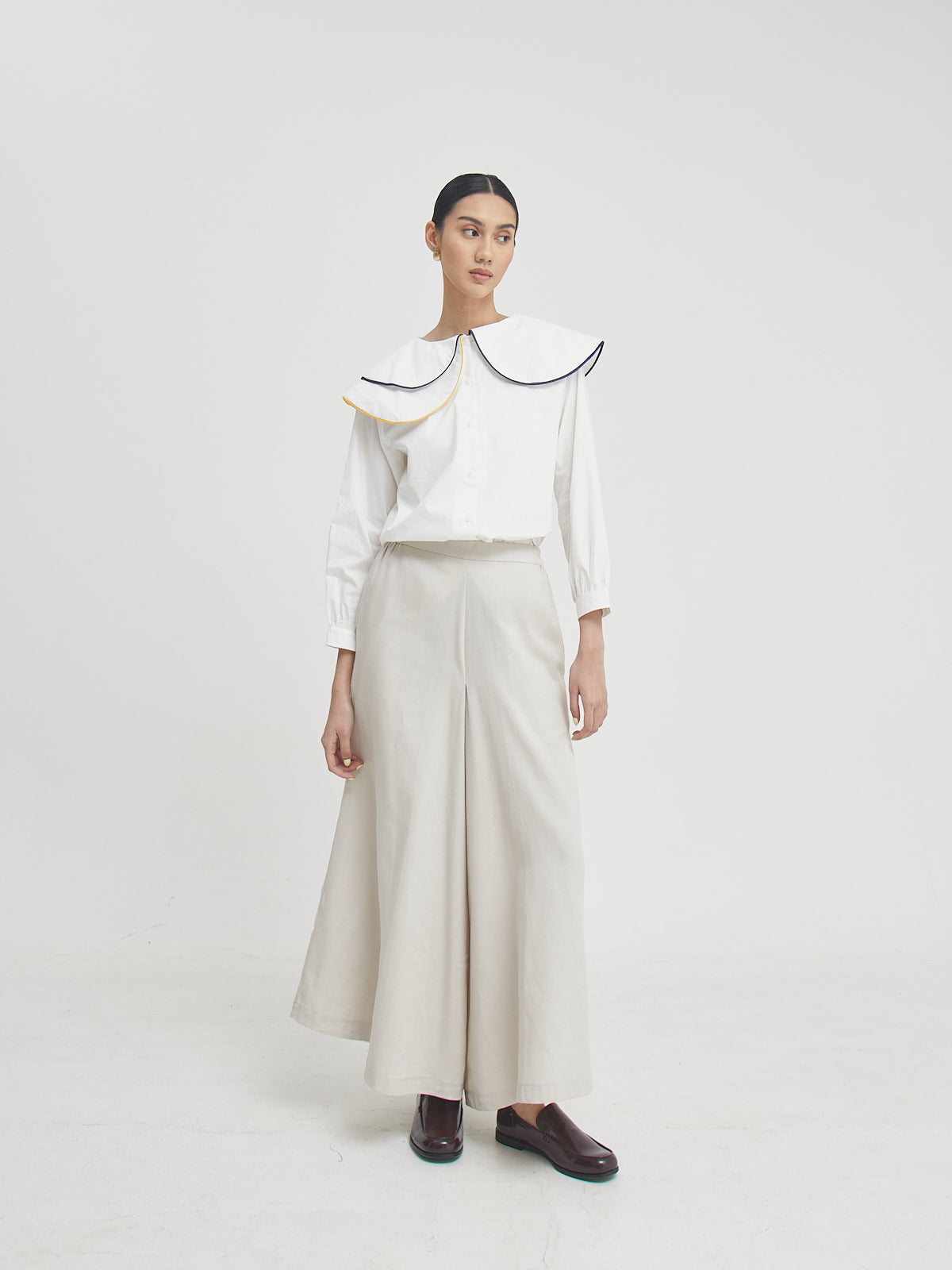Omira Wide Leg Pants