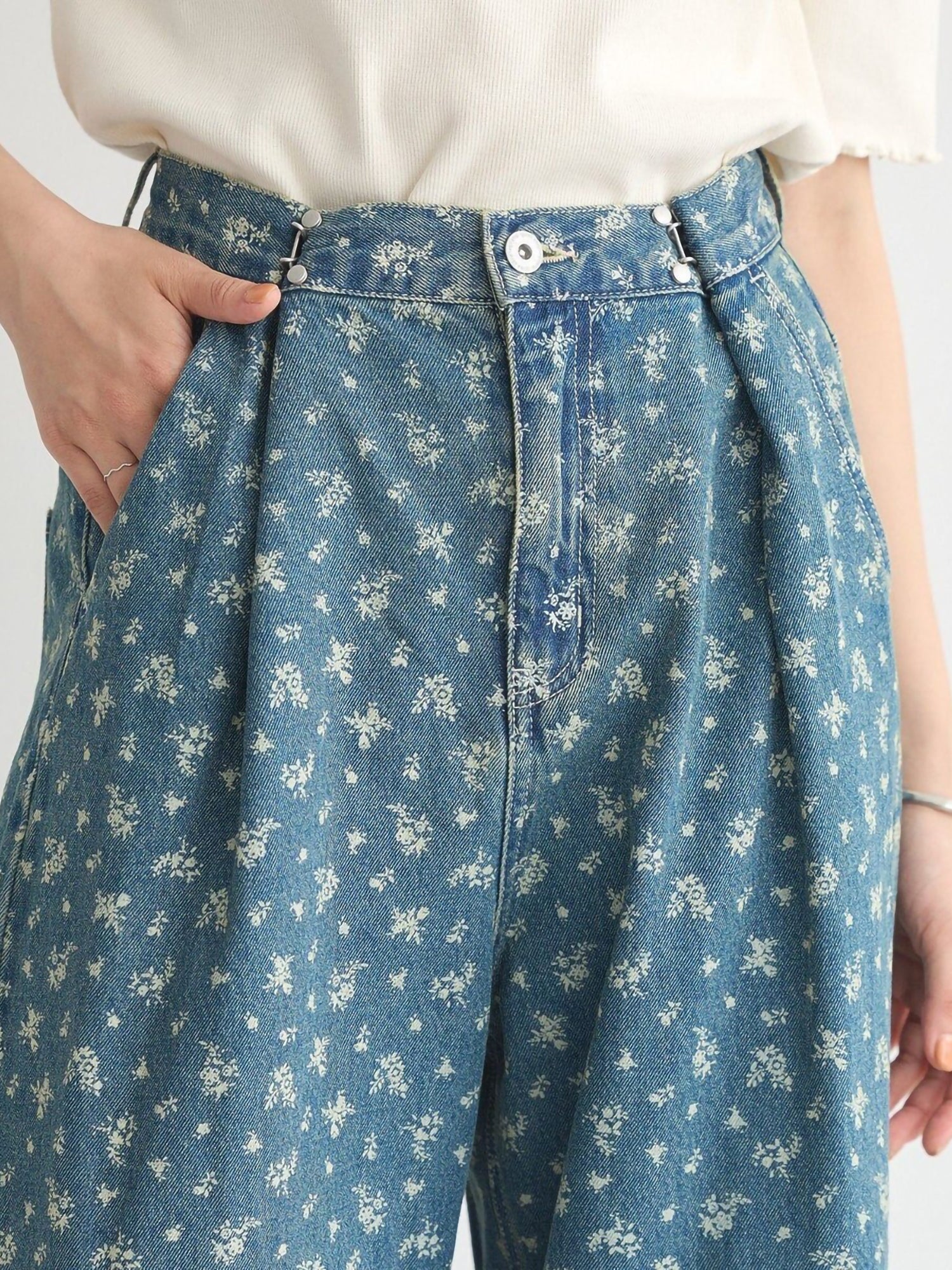 Kenzi Tuck Hook Denim Pants