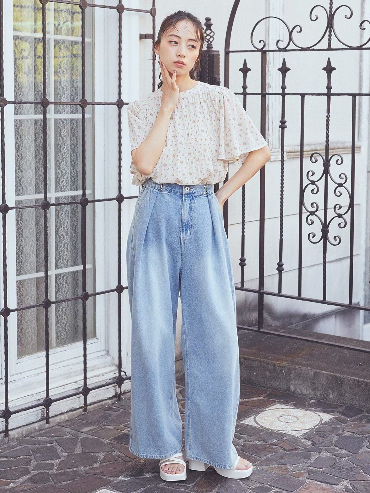 Kenzi Tuck Hook Denim Pants