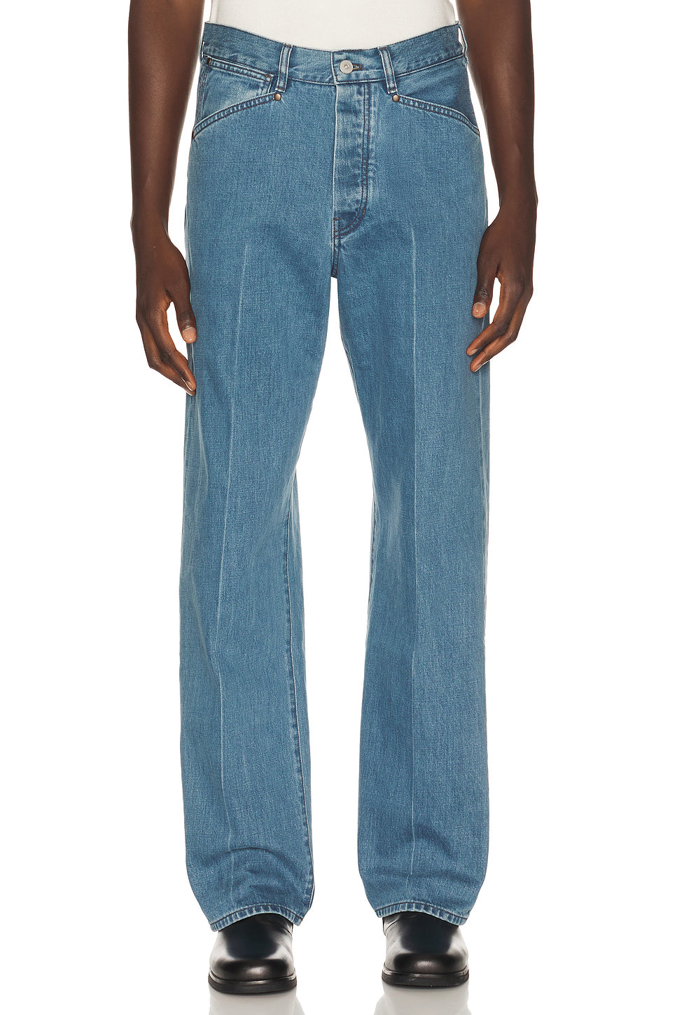 Straight Leg 5 Pockets
