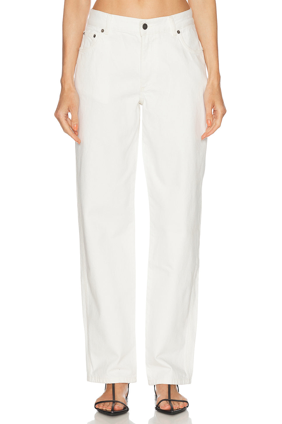 Relaxed Wide Leg Jeans