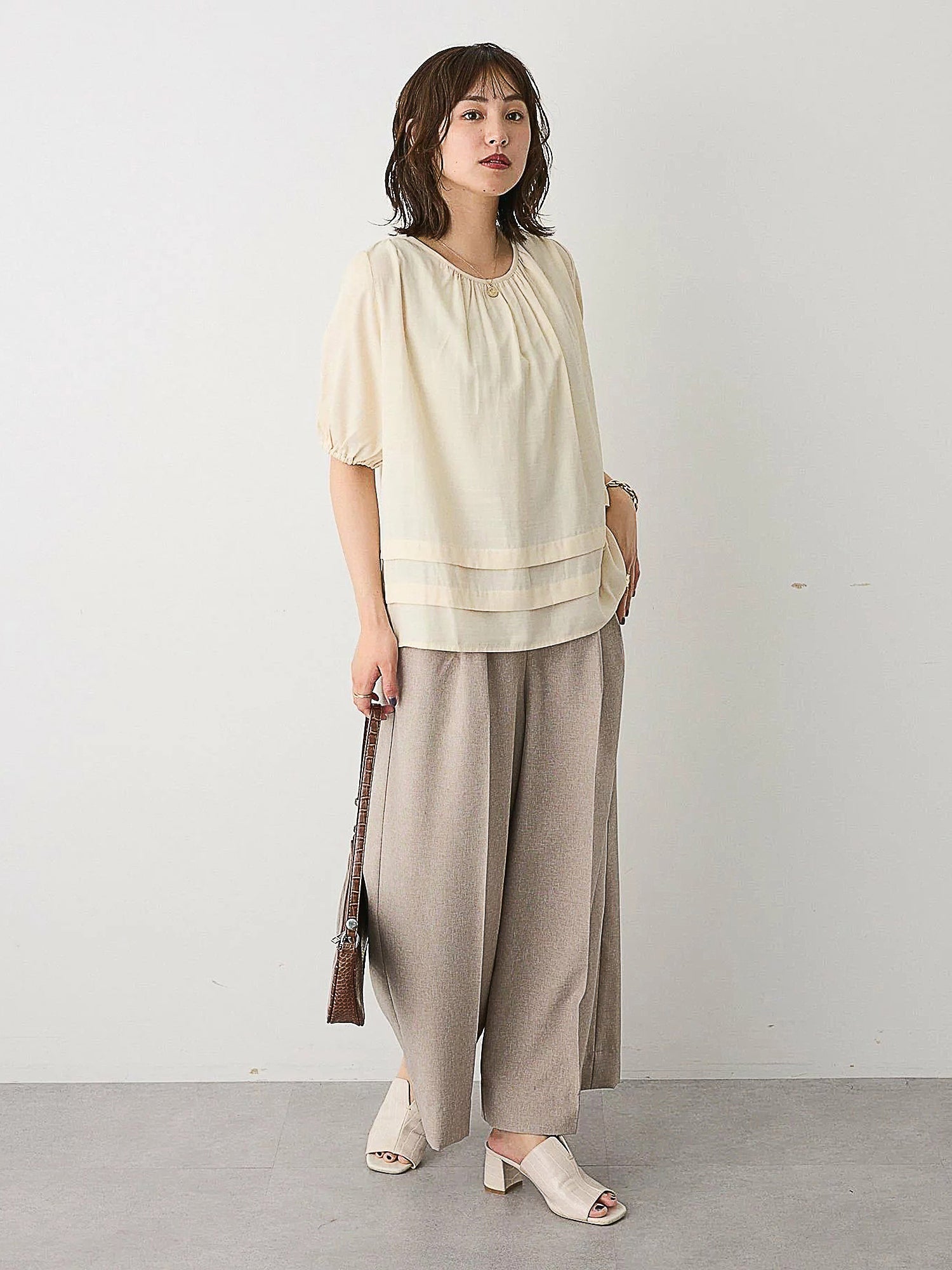 Makaira Back Lace-Up Balloon Sleeve Blouse