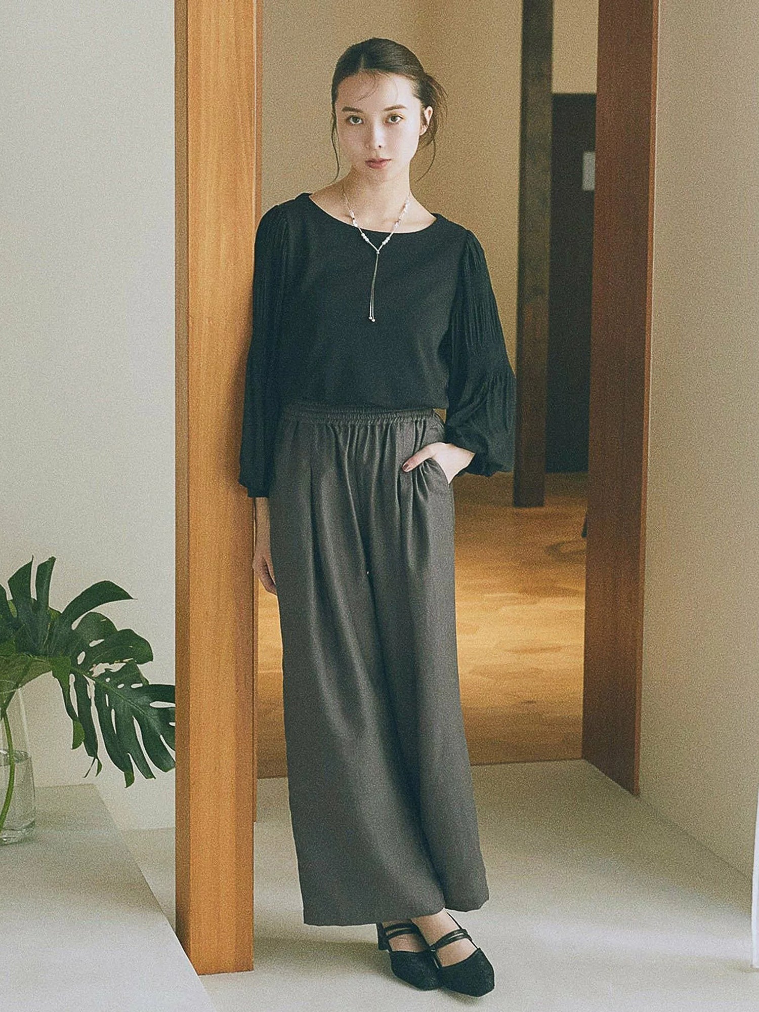 Moji Pleated Sleeve Blouse