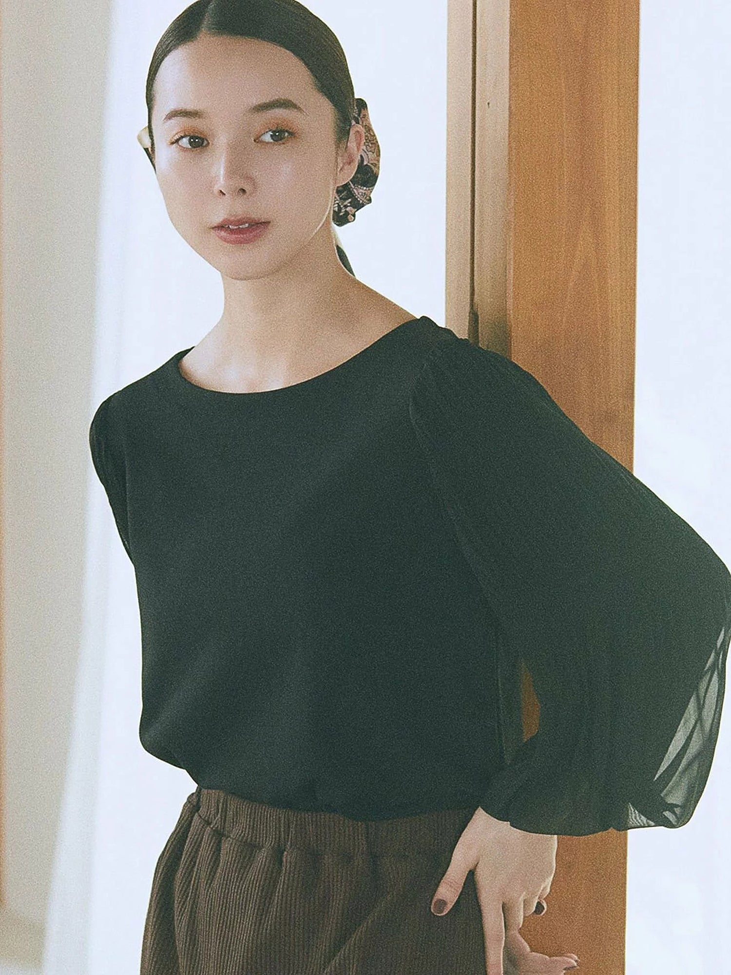 Moji Pleated Sleeve Blouse