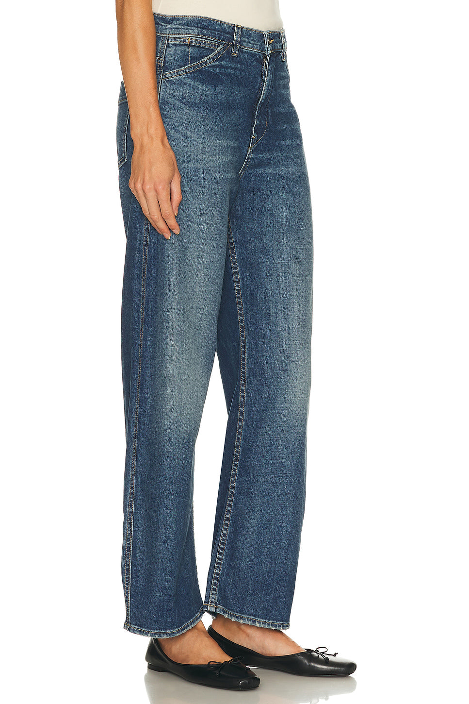 Tribeca Curved Leg