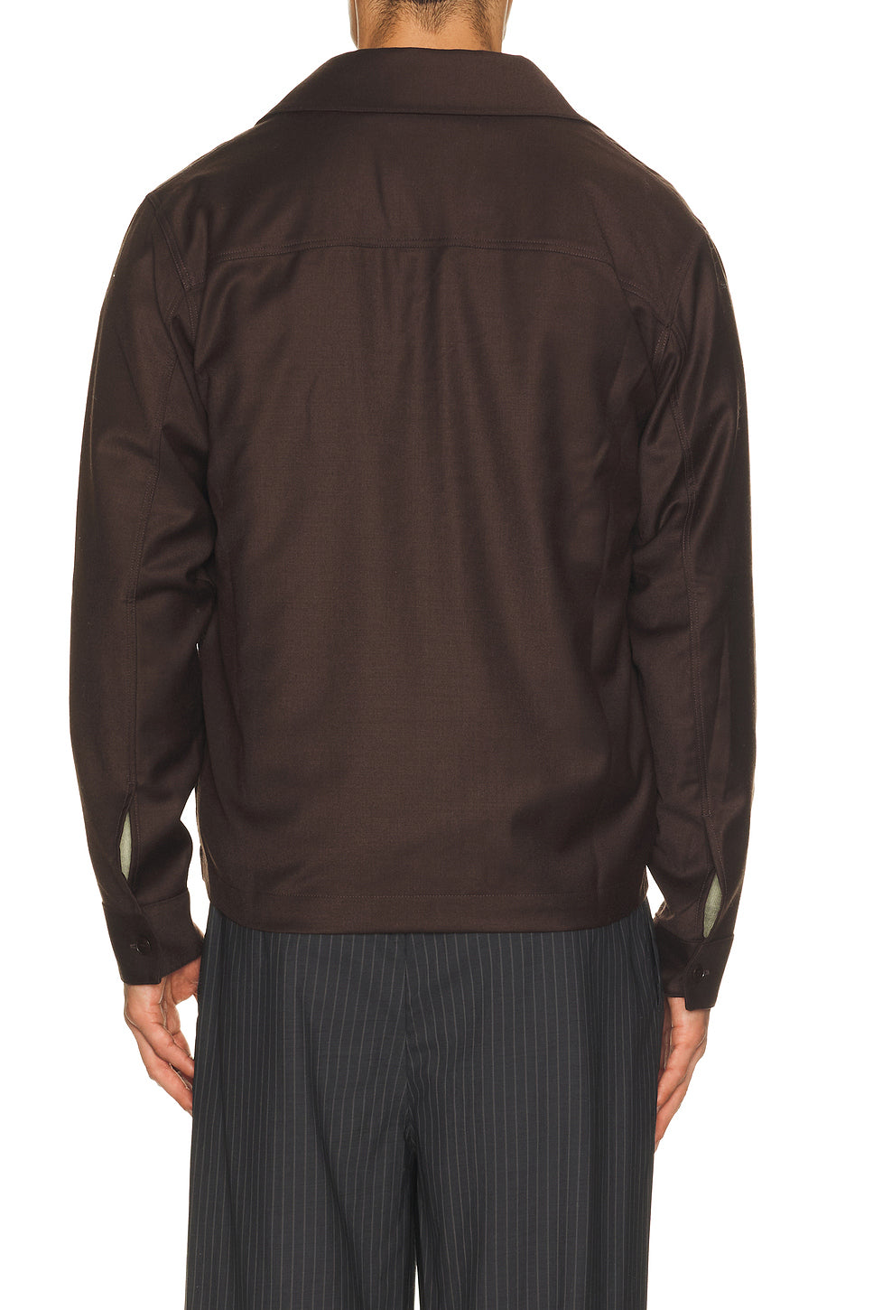 Alban 10052
