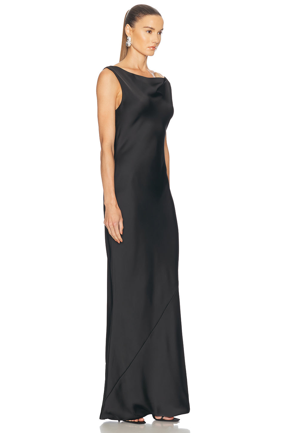 Sleeveless Low Back Drape Gown