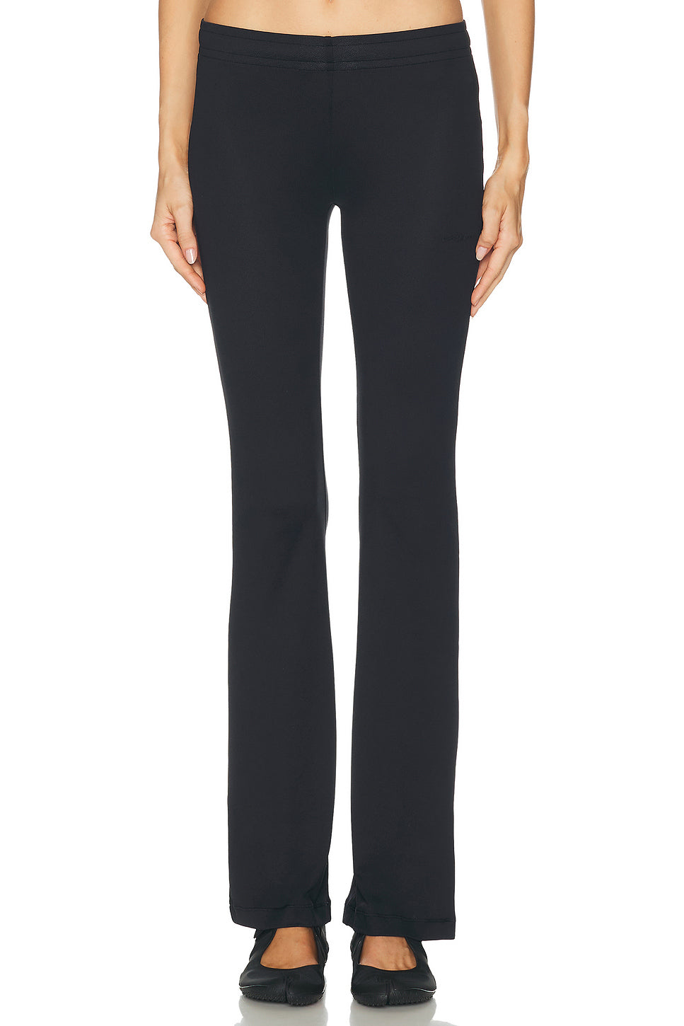 Airy Straight Pant