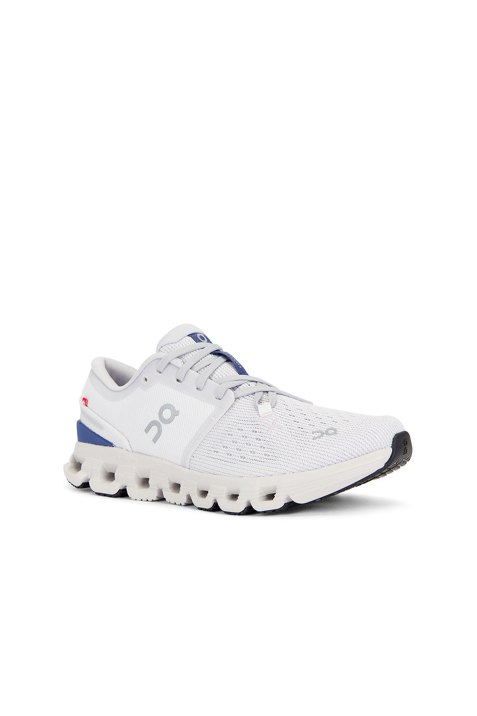 Cloud X 4 Sneaker