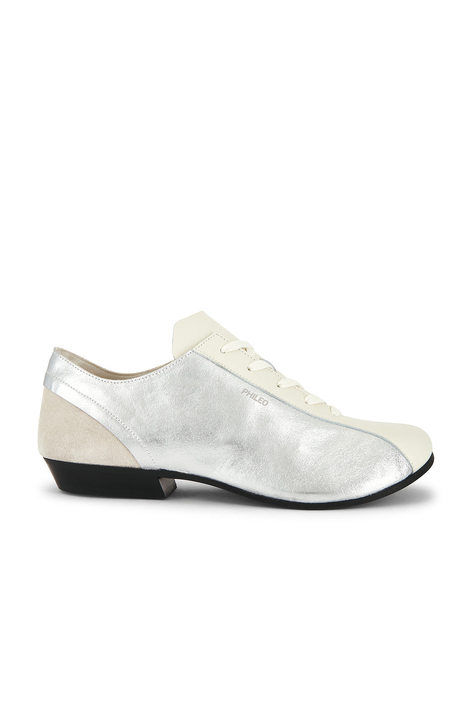 081 Cascade Shoe
