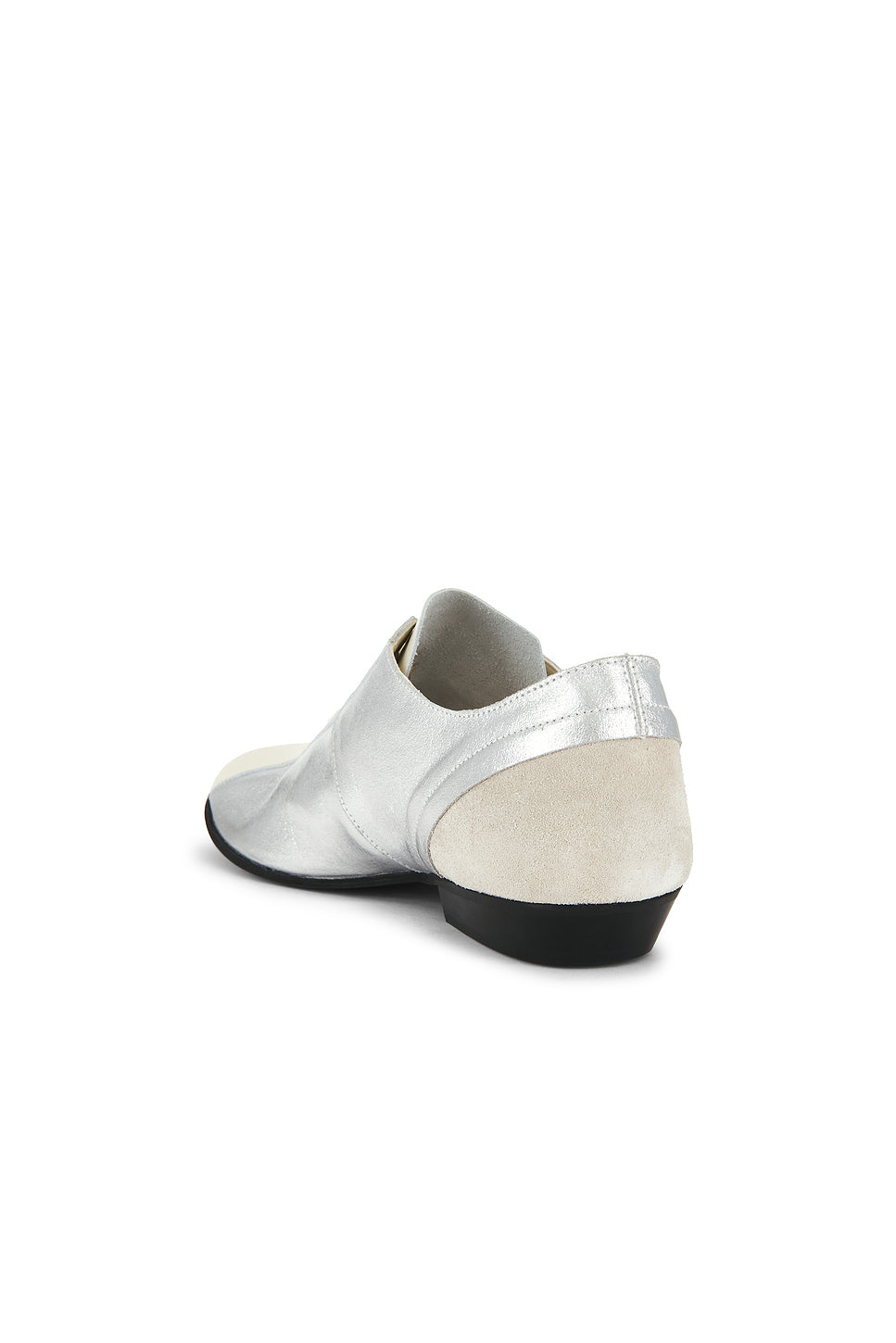 081 Cascade Shoe