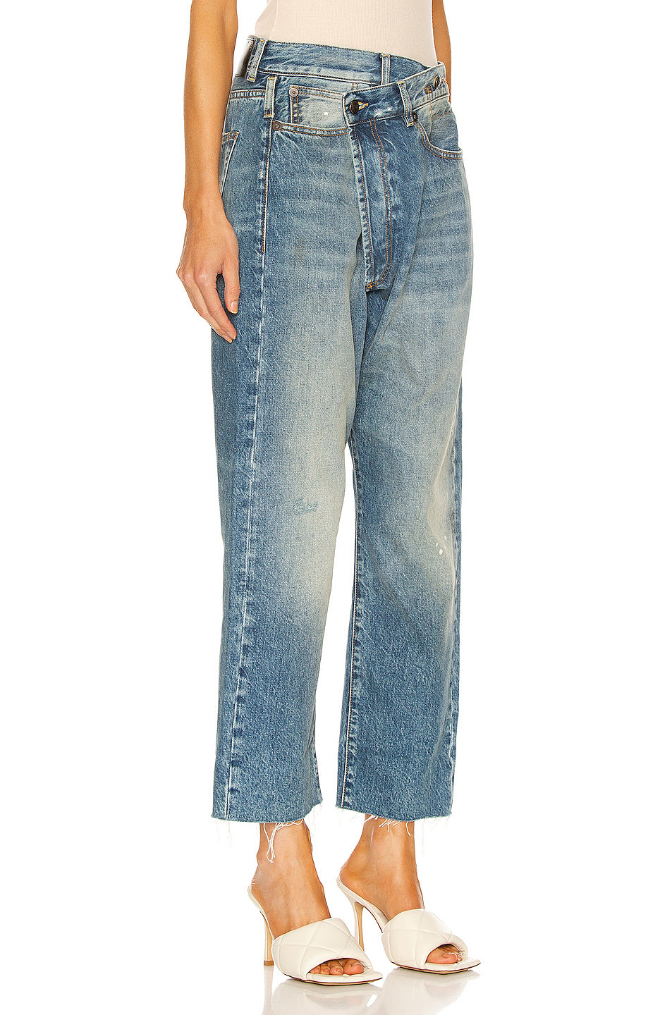 Crossover Straight Leg