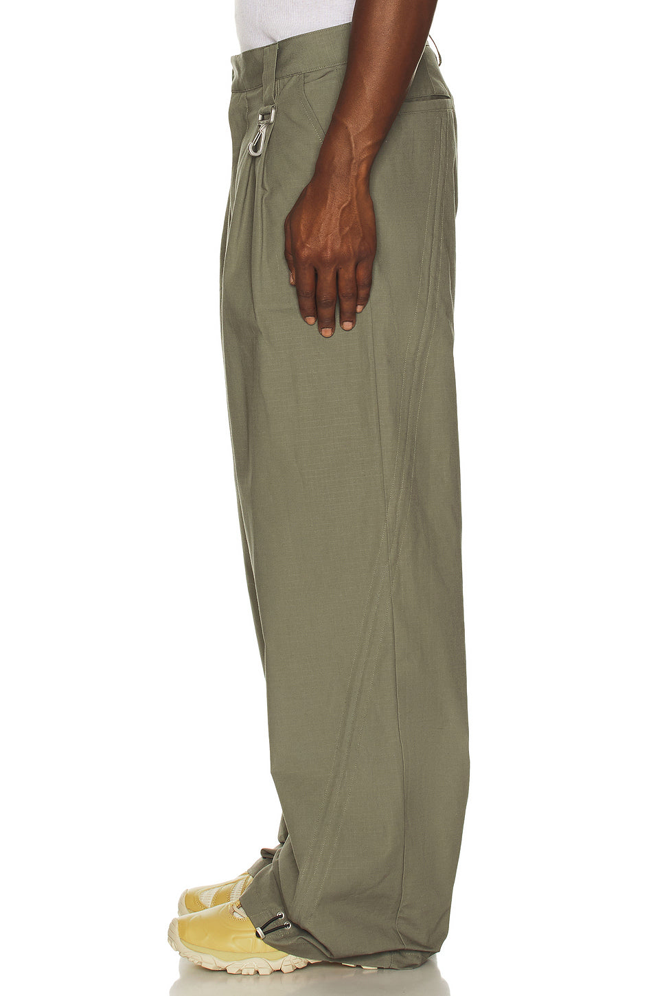 Cotton Ripstop Pleated Trouser