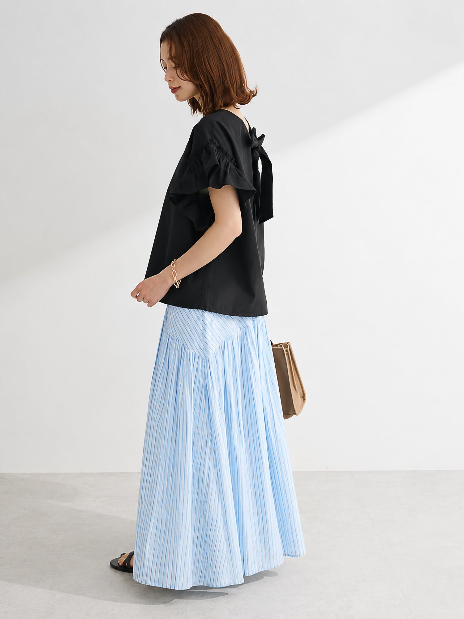 Ryota Gathered Skirt With Round Panel Pattern