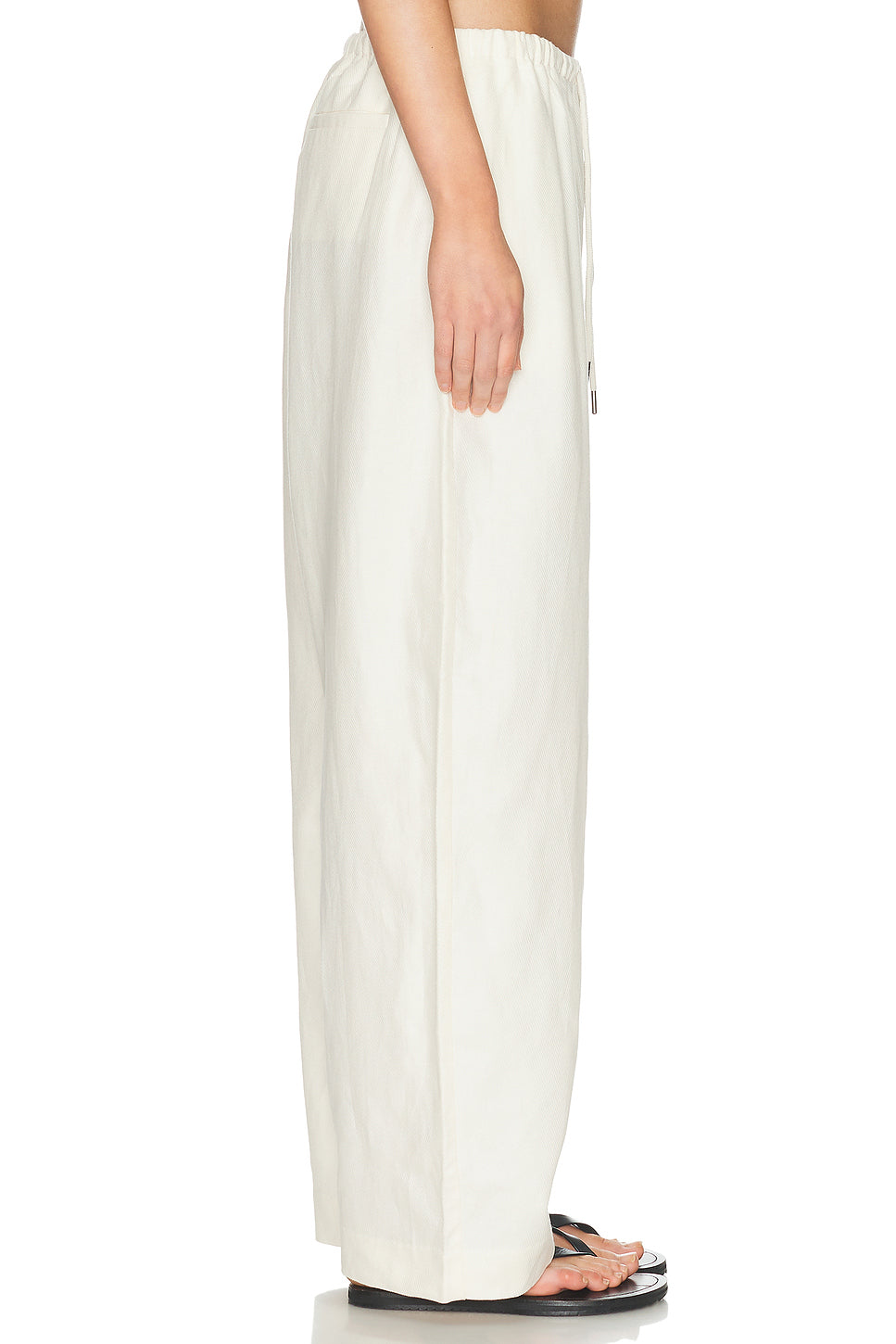Fine Drawstring Relaxed Pant