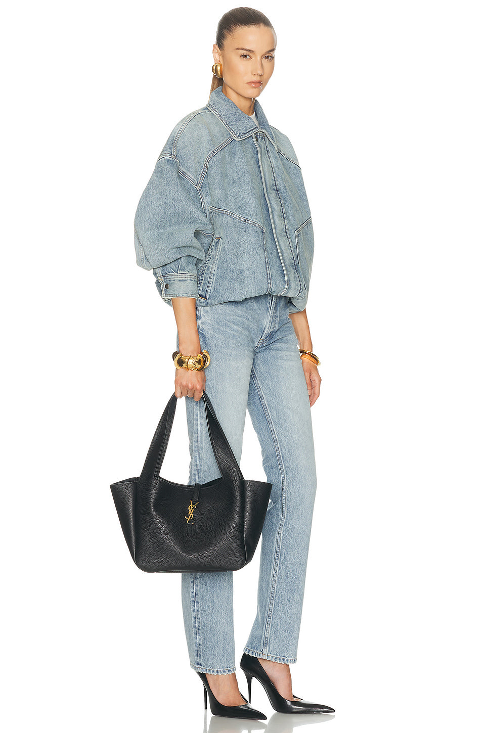Le 5 a 7 Tote Bag