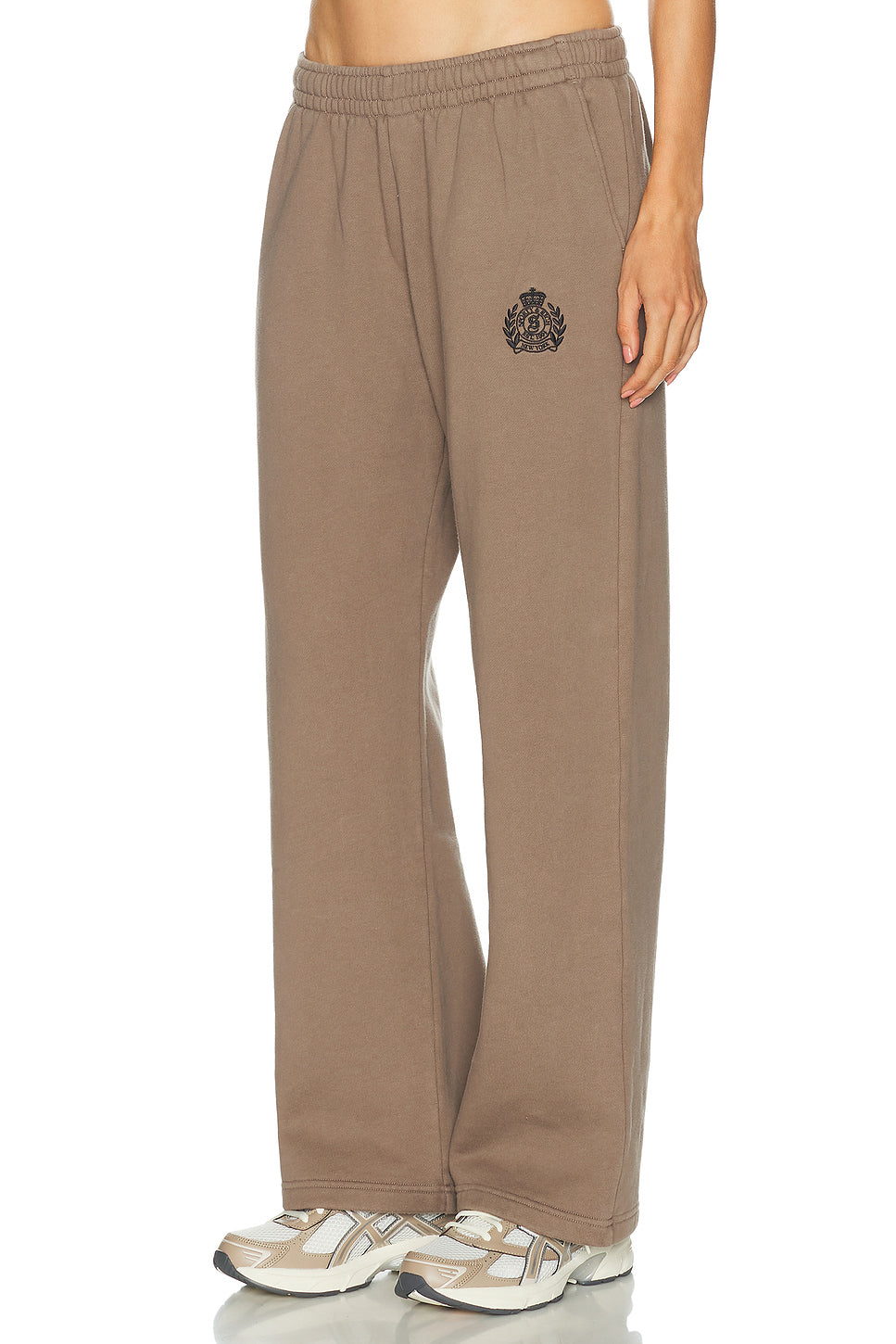 NY Crest Embroidered Wide Sweatpant