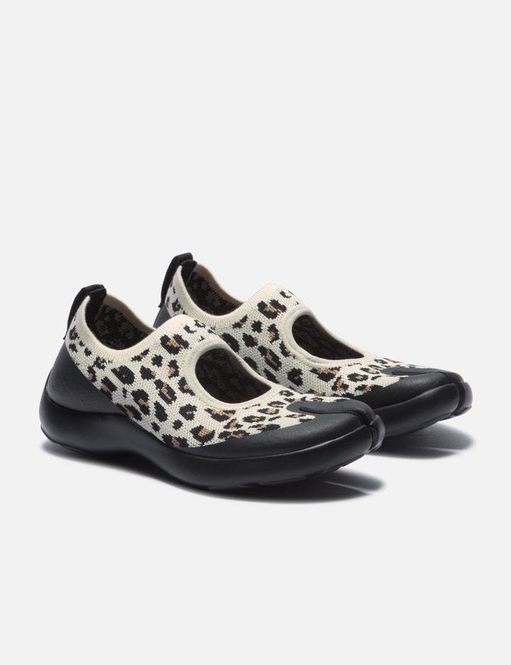 Tabi Sandal