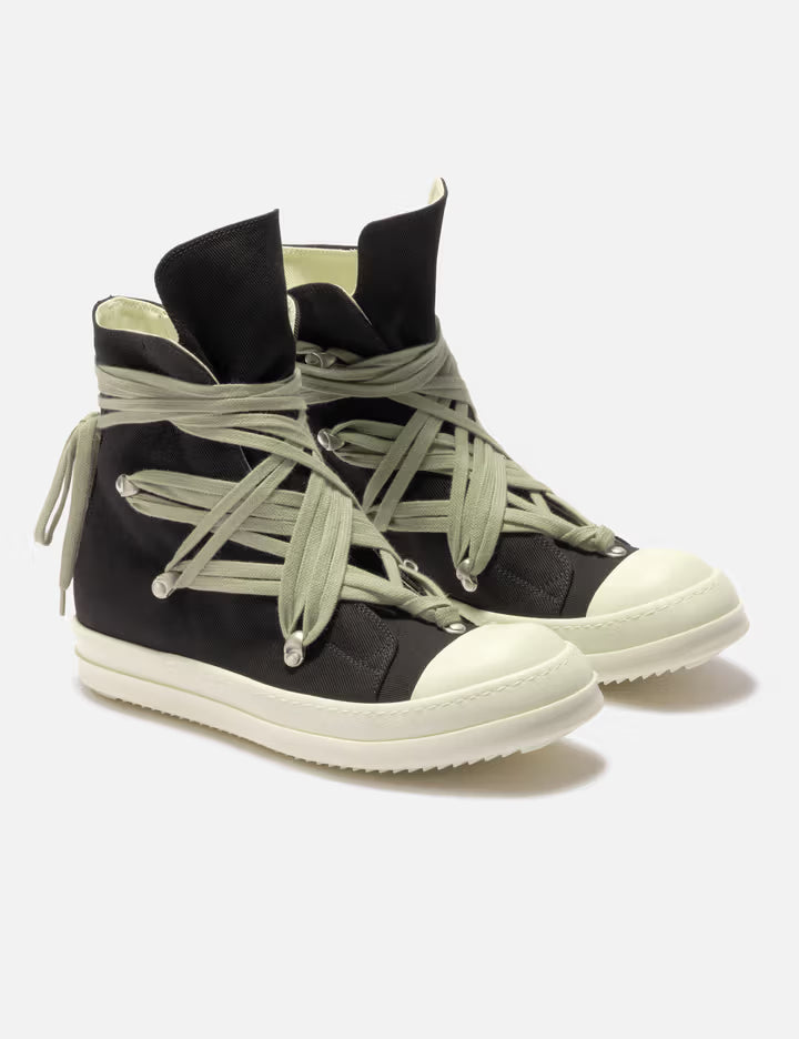 Megalace® Sneaks
