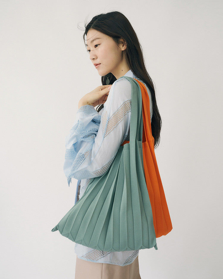 SHOULDER BAG