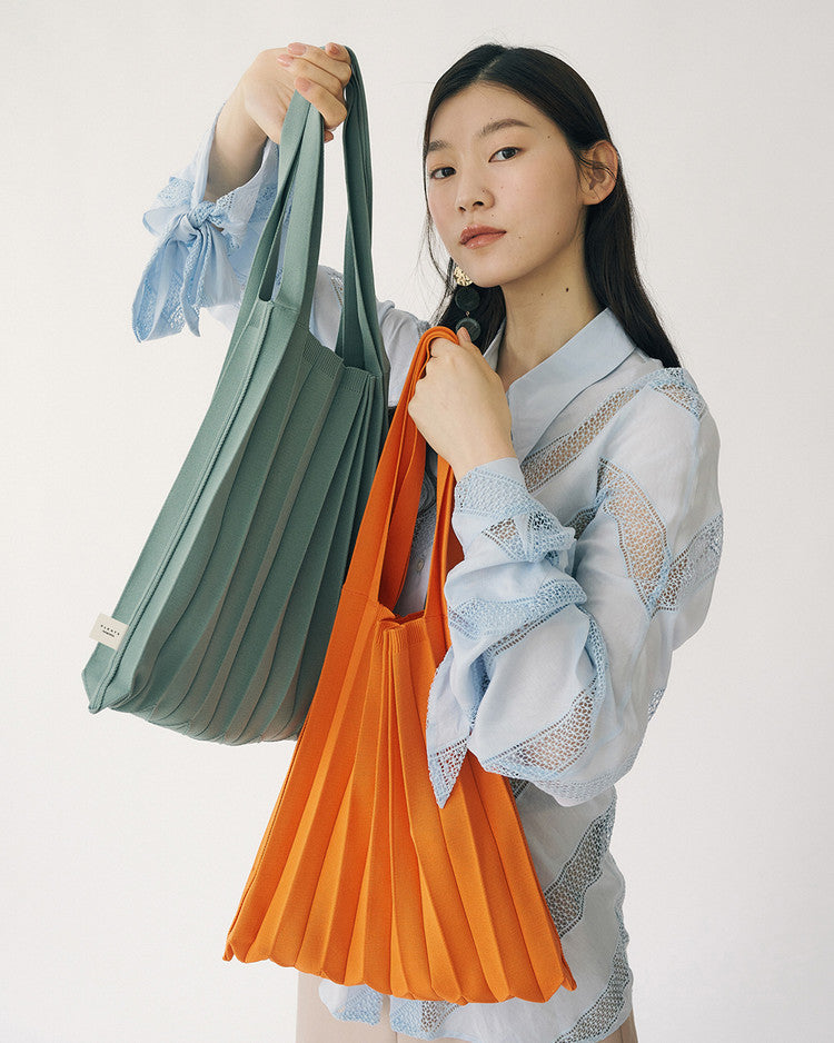 SHOULDER BAG