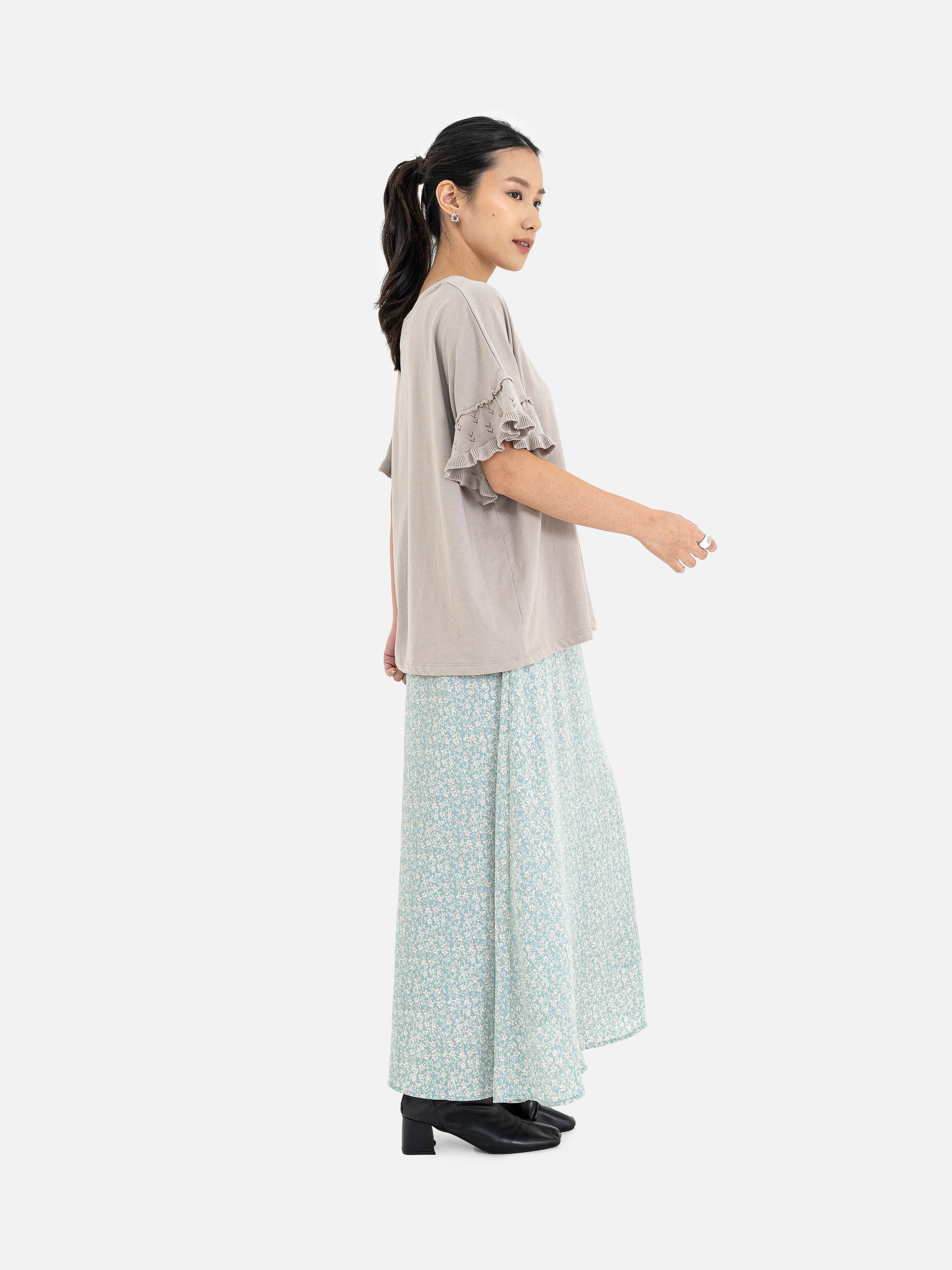 Takagi Sleeve Ruffle Pullover