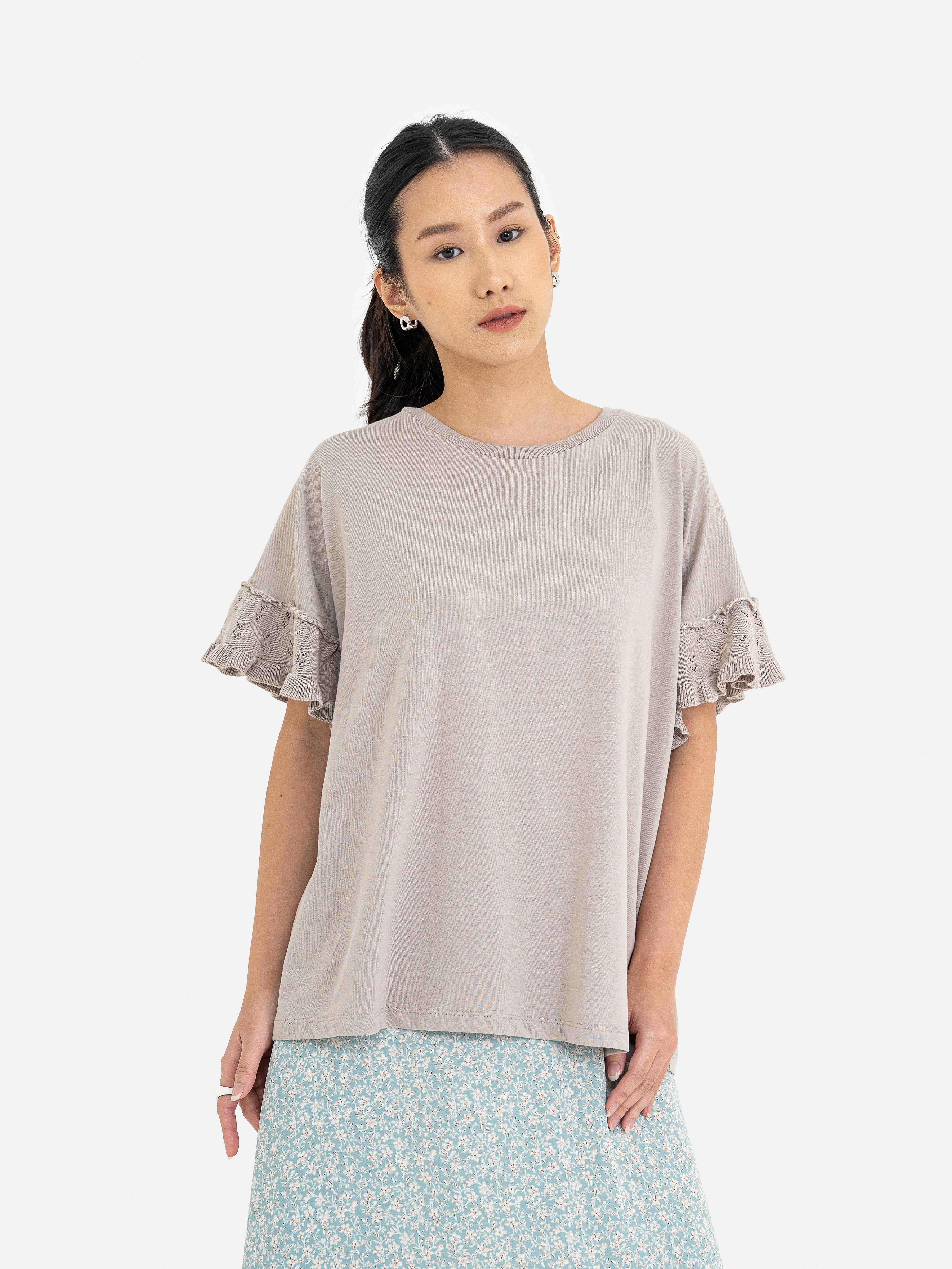 Takagi Sleeve Ruffle Pullover