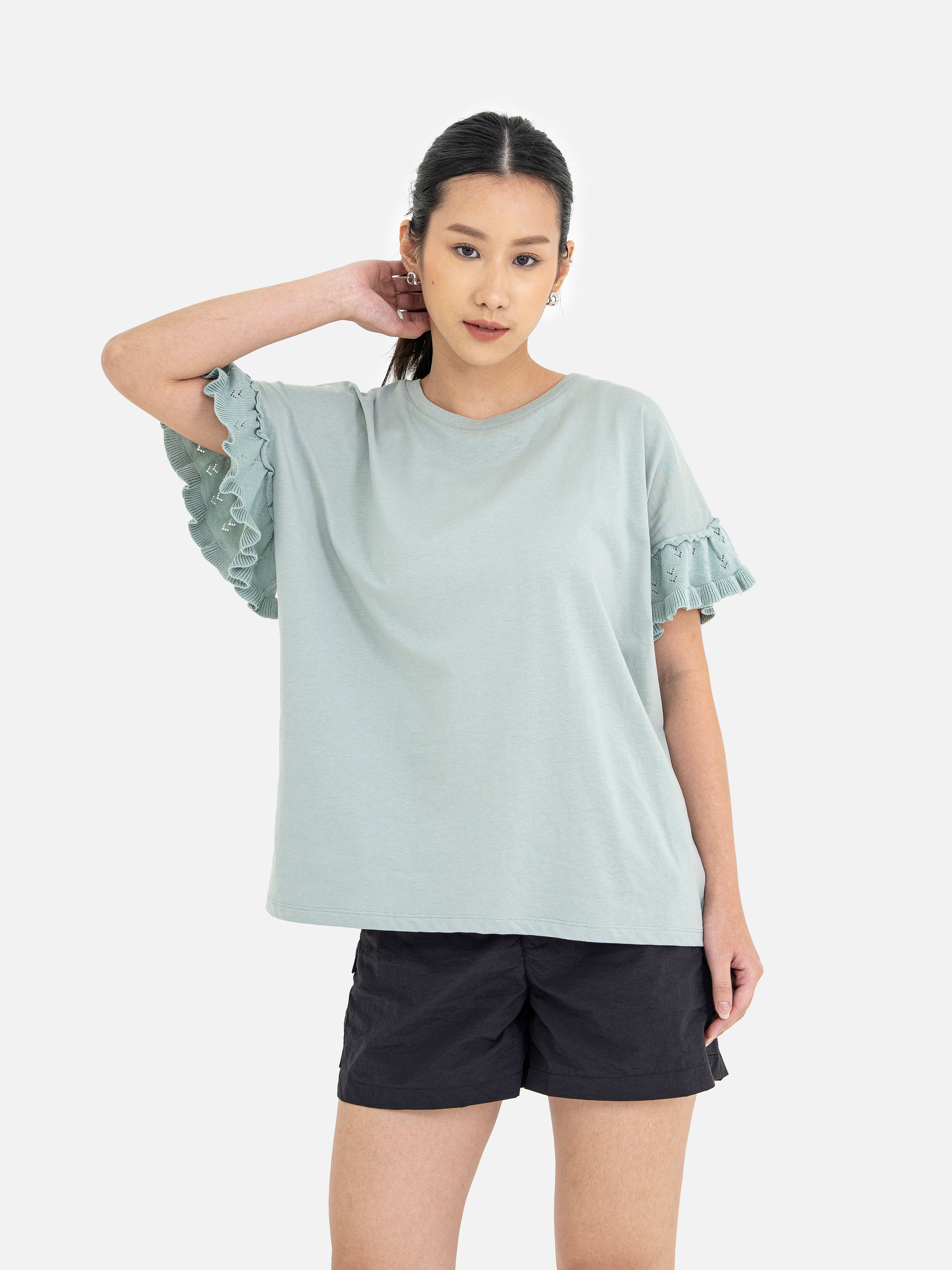 Takagi Sleeve Ruffle Pullover