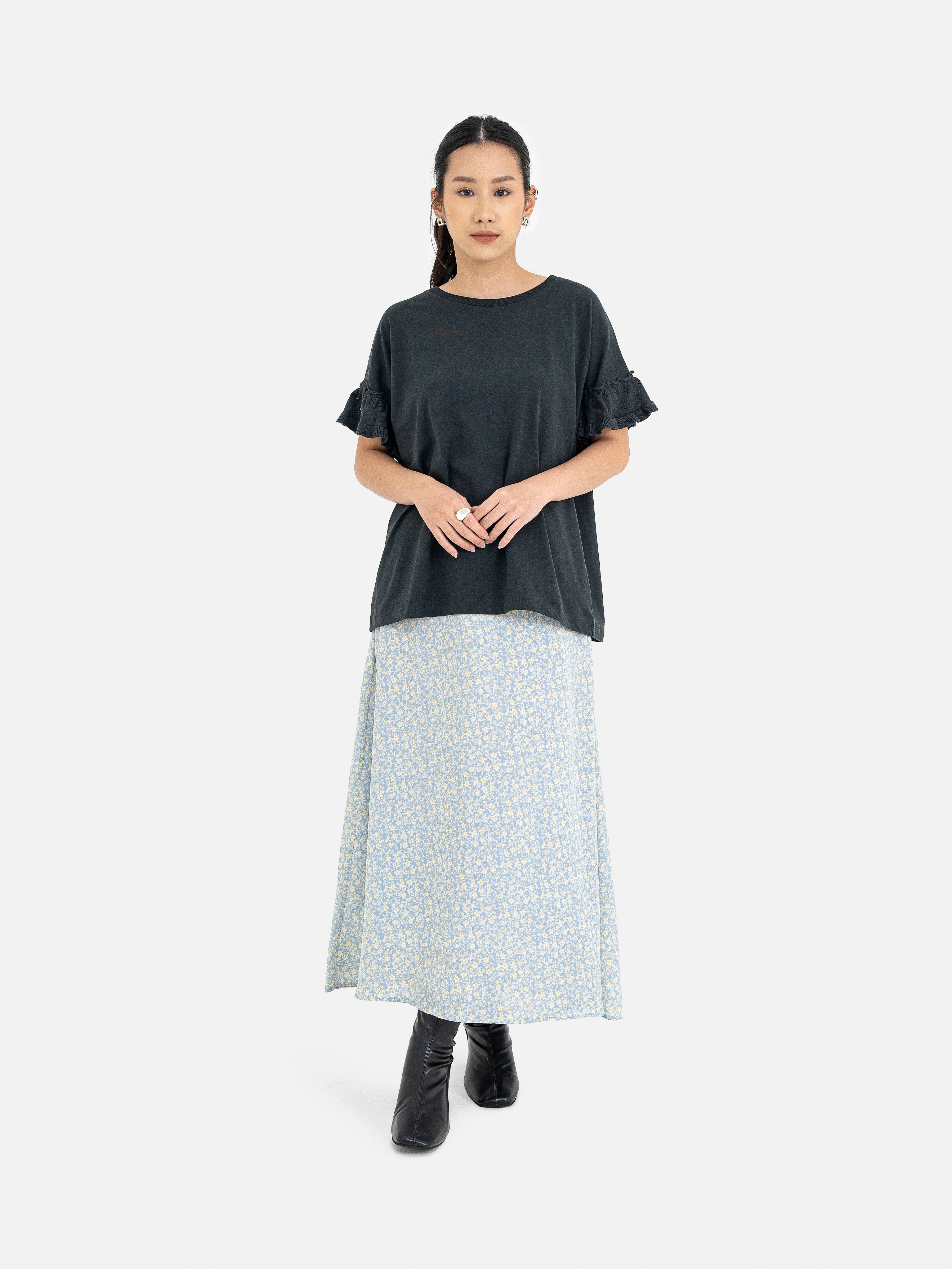 Takagi Sleeve Ruffle Pullover