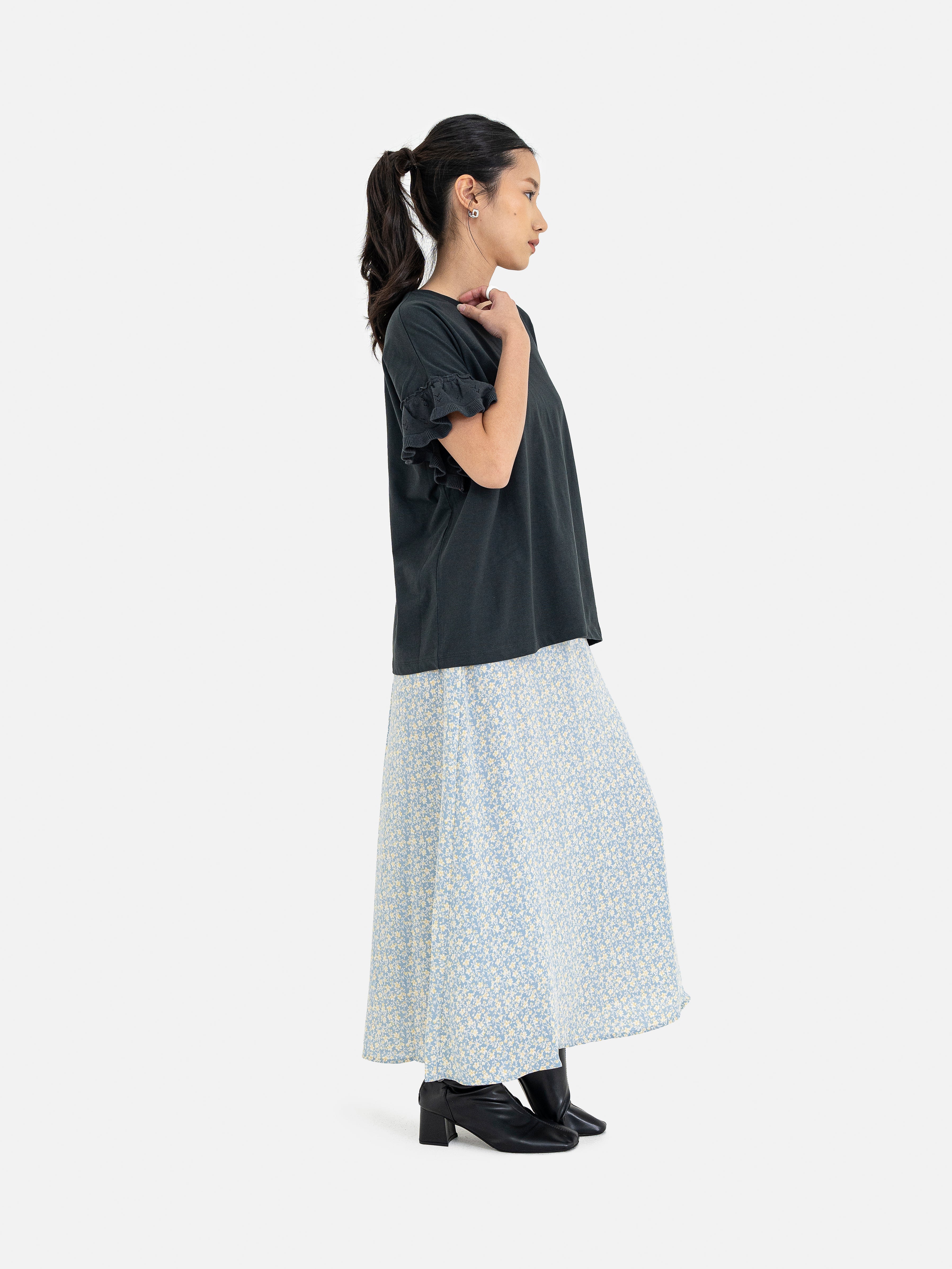 Takagi Sleeve Ruffle Pullover