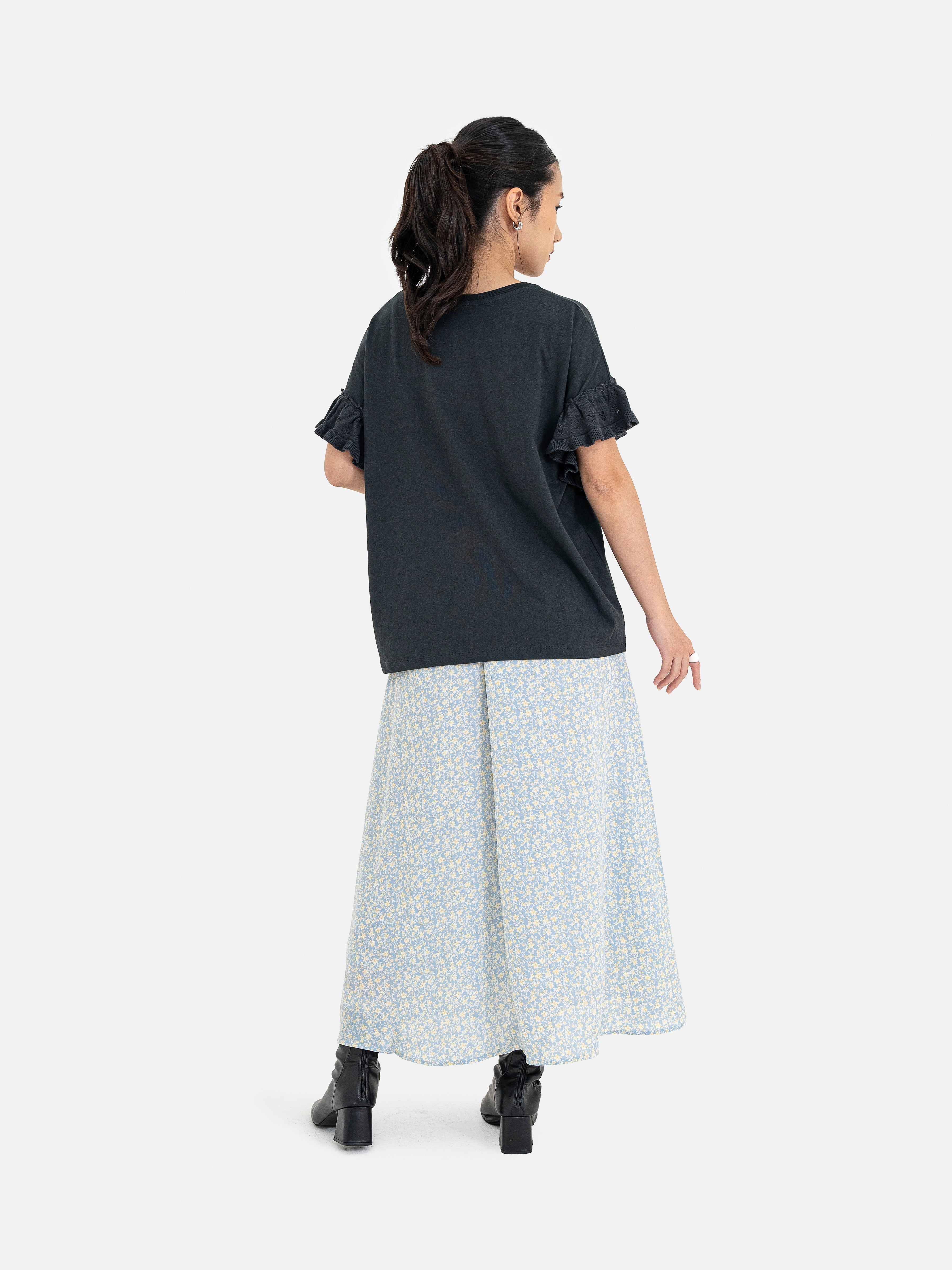 Takagi Sleeve Ruffle Pullover