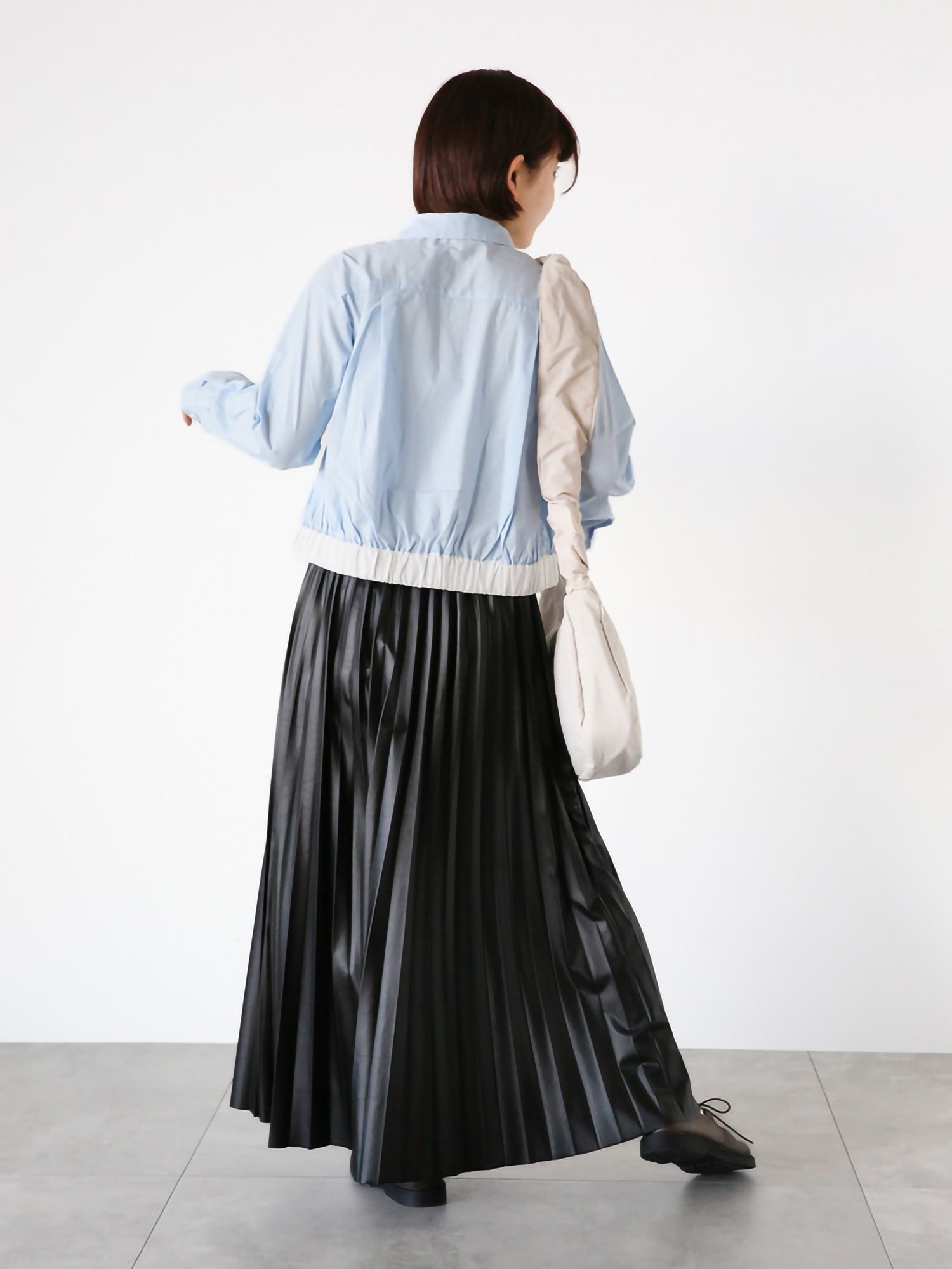 Takamine Glossy Pleated Skirt