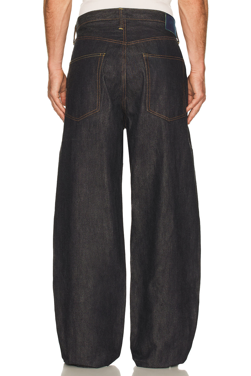 Social Sculpture 01 EX WD Undone Jeans