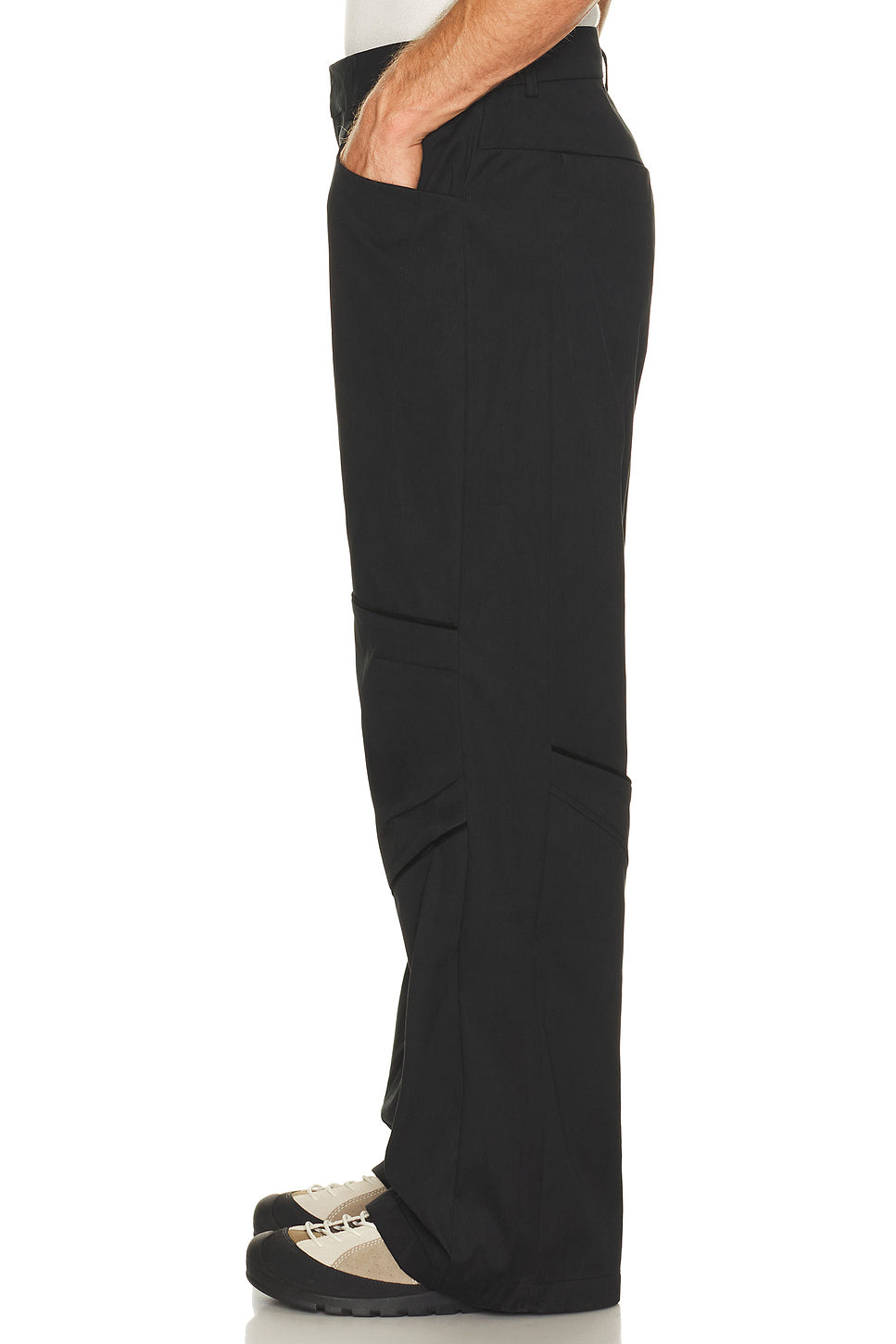 Ep.9 01 Trousers