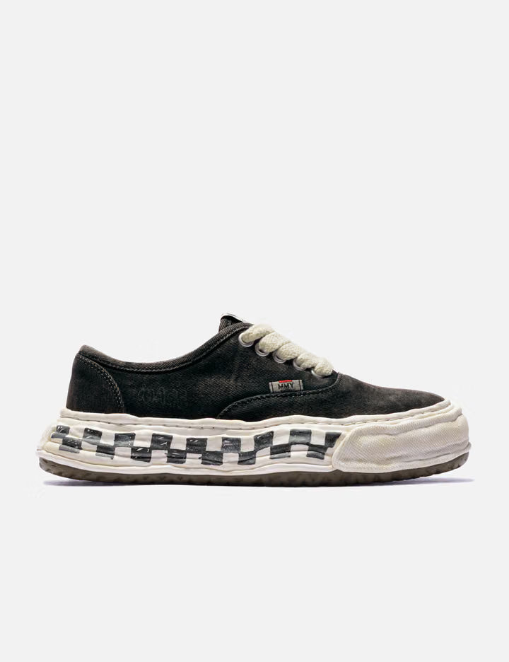 Baker26 Graffiti Sole Low-Top Sneakers