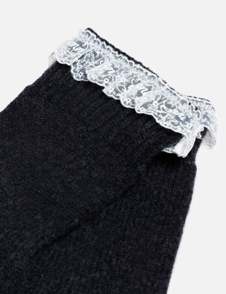 Compact Wool Lace Mittens