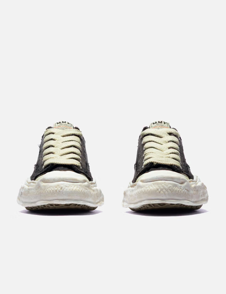 Hank Graffiti Sole Low-Top Sneakers