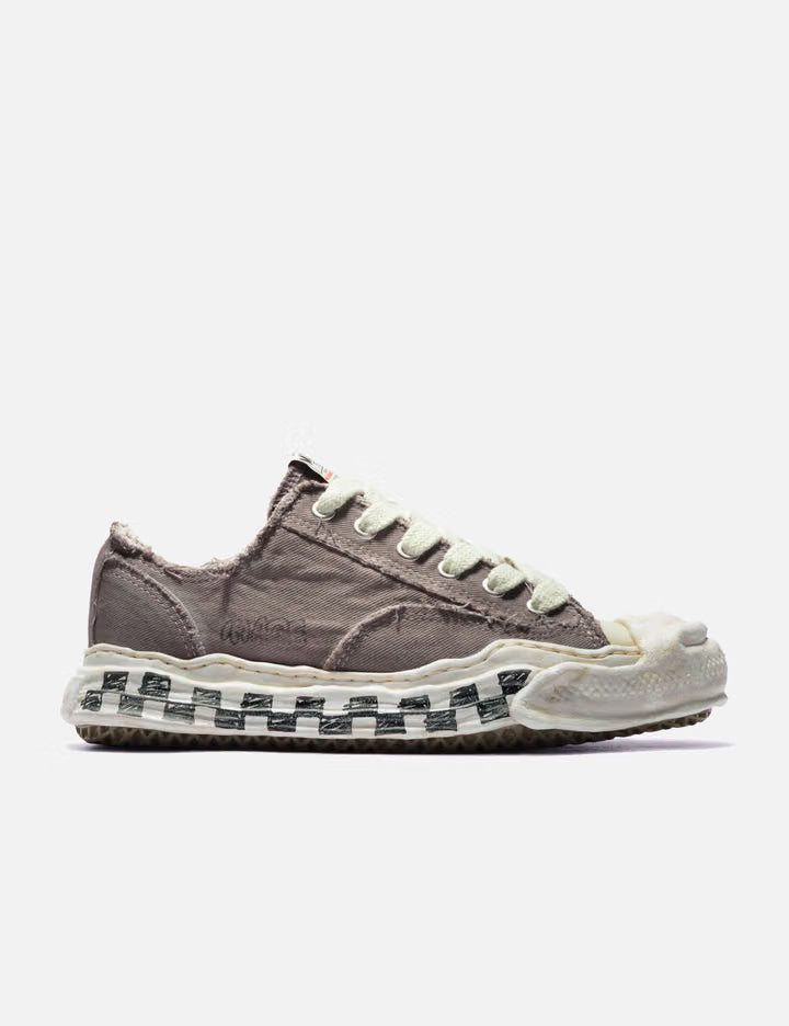 Hank Graffiti Sole Low-Top Sneakers