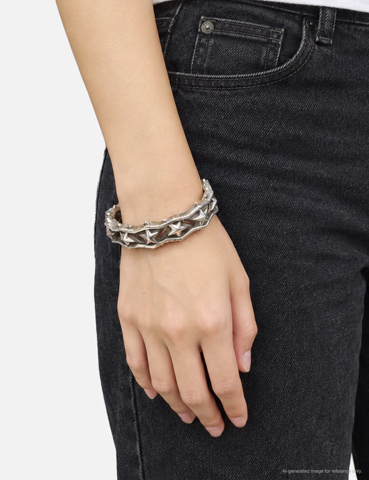 Heavy Opposing Solid Star Cuff