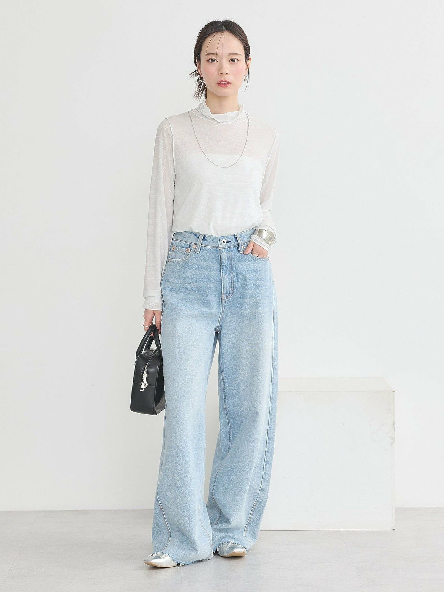 Oniyuri Wide Leg Denim Pants