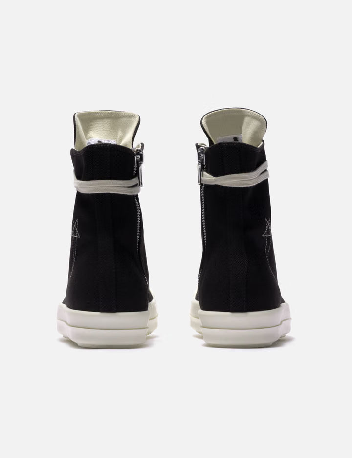 Pentagram Sneaks