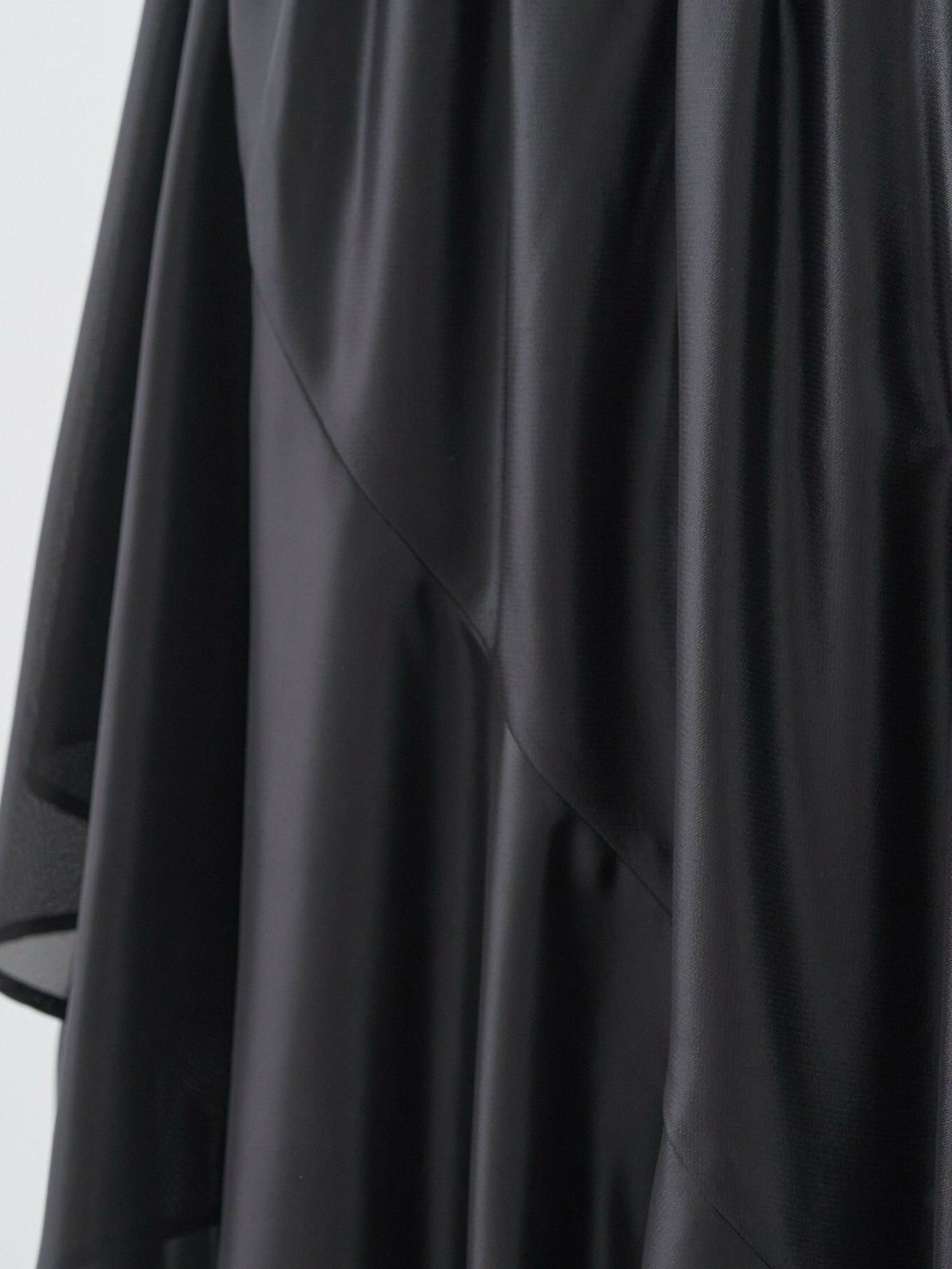 Himari Shiny Ruffle Skirt