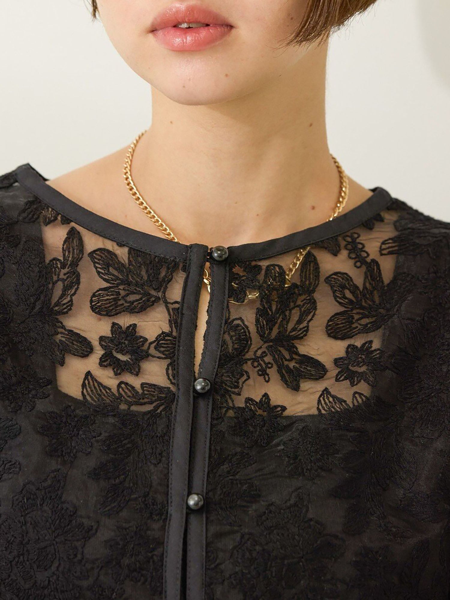 Akaeda 2-Way Sheer Lace Blouse