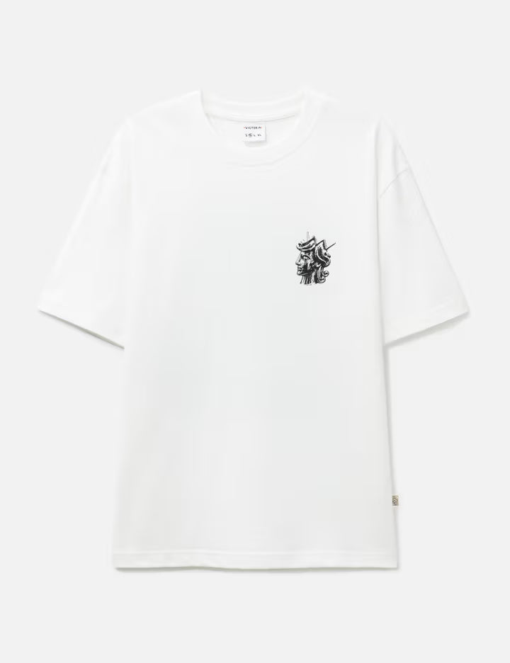 Queenhead Statue Short Sleeves T-Shirt