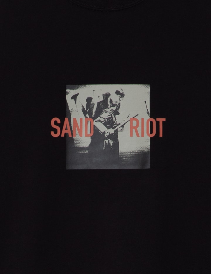 GOOPiMADE x TIGHTBOOTH “GTB-03T” Sand Riot Logo T-shirt