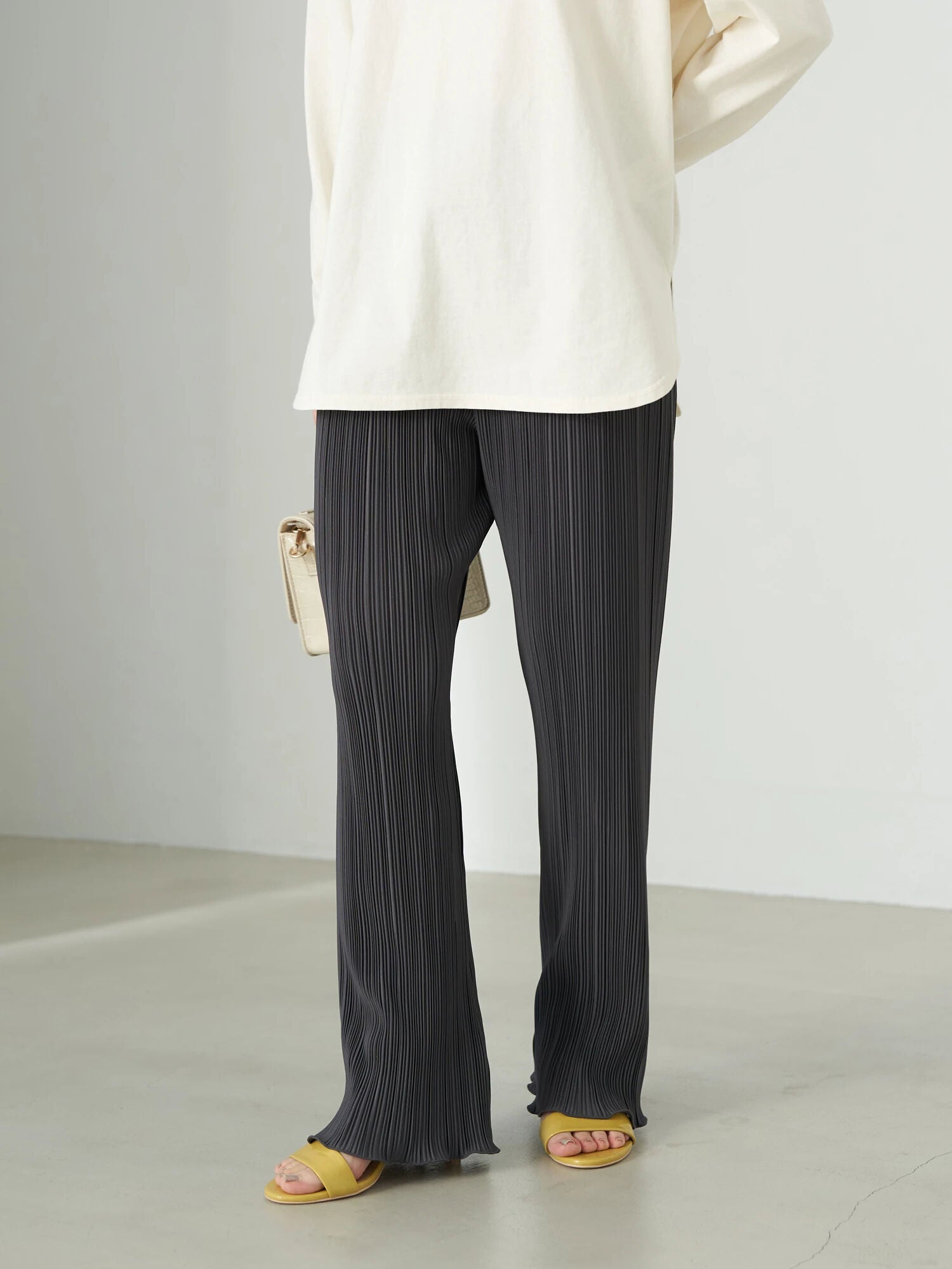 Keinarra Pleated Cut Pants