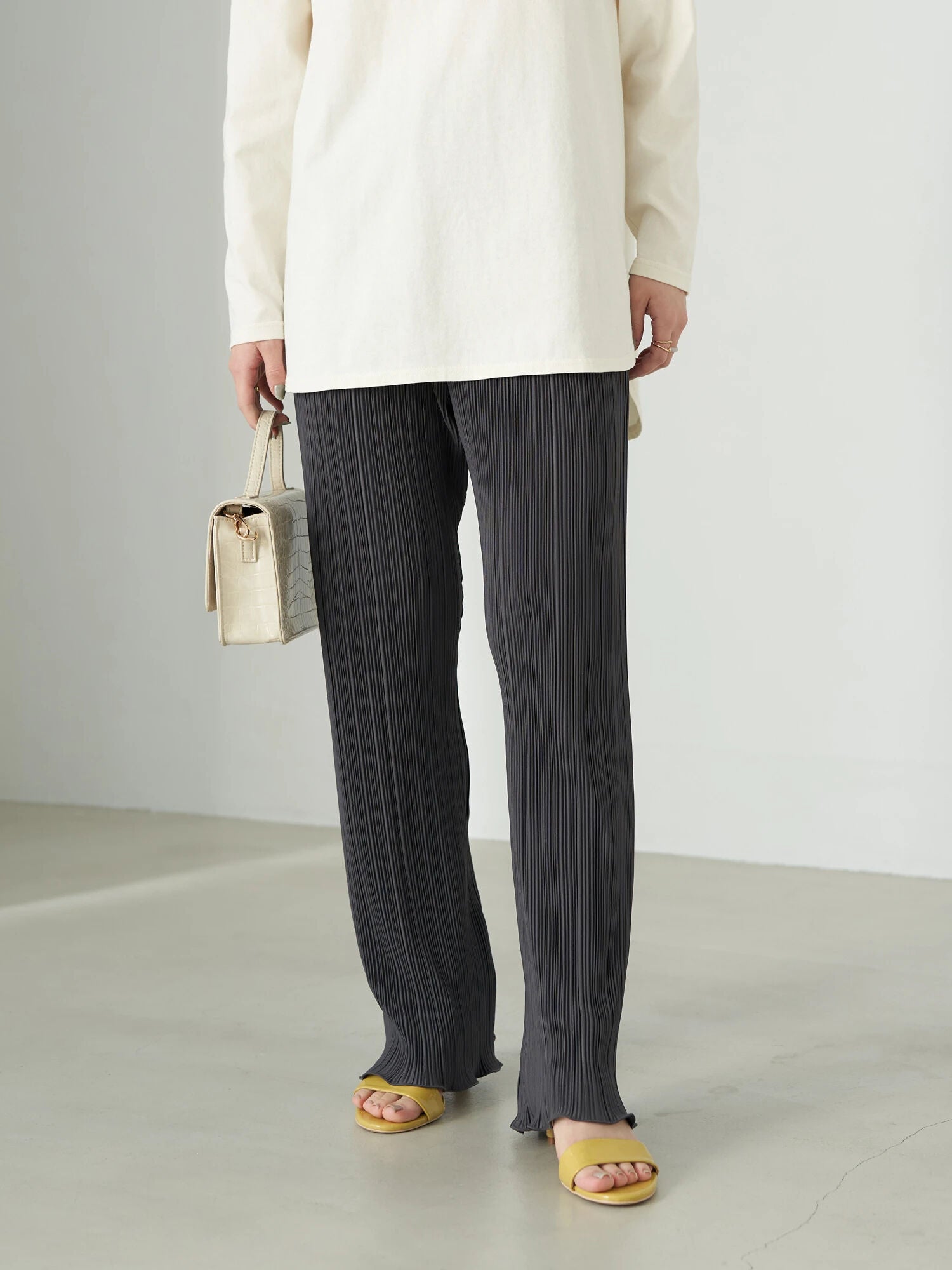 Keinarra Pleated Cut Pants