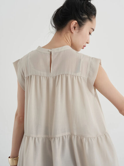 Bay Front Tuck Blouse